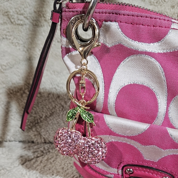 💖Coach Pink, Silver and White Shoulder Bag SET w/Wallet, Cherry Charm & Hanger - Picture 11 of 16